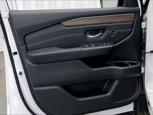 New 2026 Honda Pilot Elite image 11