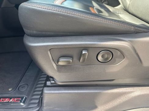 Used 2024 GMC Sierra 3500 AT4 w/ AT4 Premium Plus Package AWD/4WD image 17