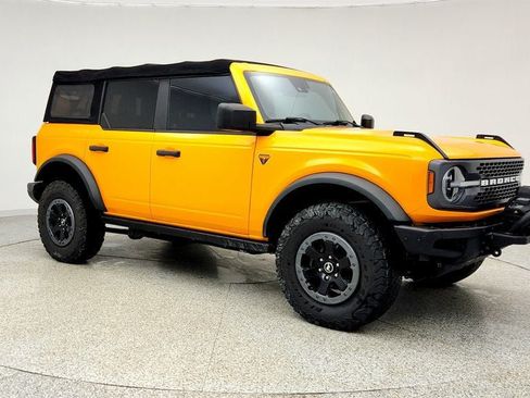 Used 2021 Ford Bronco Badlands AWD/4WD image 3