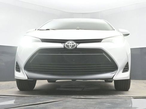 Used 2017 Toyota Corolla LE image 28