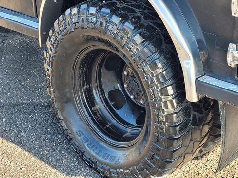 Used 2018 RAM 3500 Tradesman w/ Chrome Appearance Group image 7