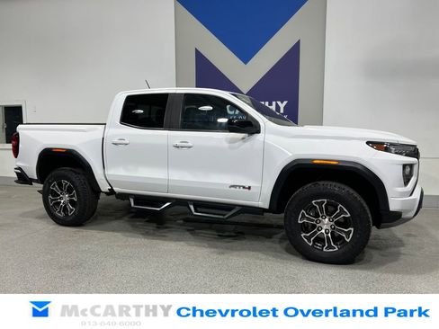 Used 2023 GMC Canyon AT4 w/ Canyon Safety Plus Package AWD/4WD image 3