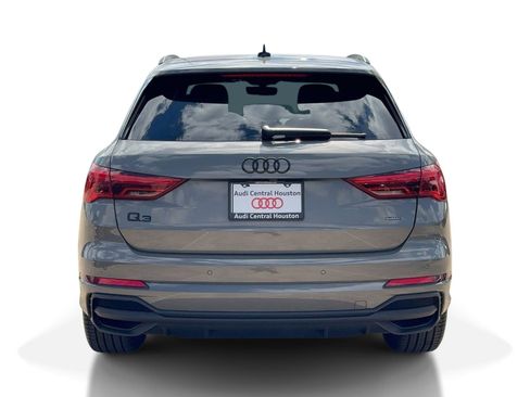 New 2025 Audi Q3 2.0T Premium image 10