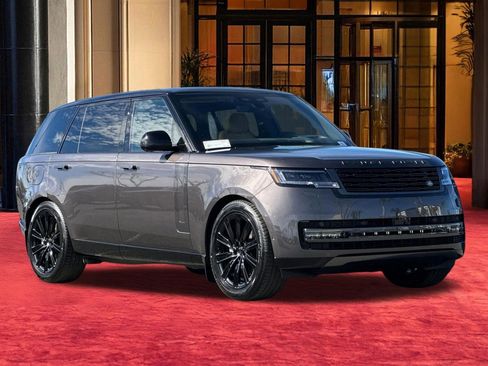 New 2026 Land Rover Range Rover Long Wheelbase SE AWD/4WD image 6