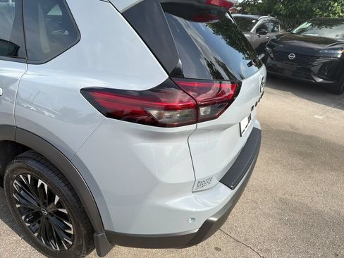 Certified 2026 Nissan Rogue Dark Armor FWD image 35