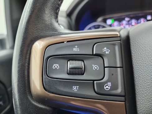 Used 2022 Chevrolet Silverado 2500 High Country w/ Safety Package II image 16