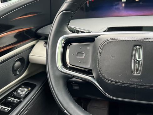 Used 2025 Lincoln Nautilus Premier w/ Equipment Group 102A image 24