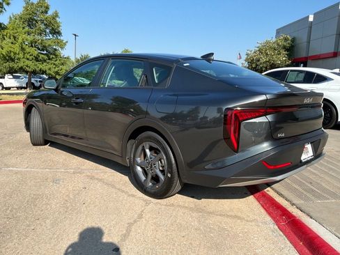 Used 2025 Kia K4 FWD image 8