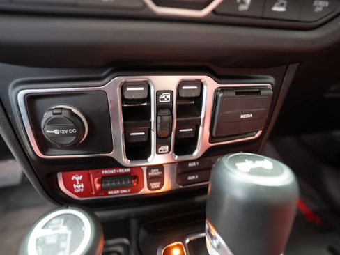 Used 2024 Jeep Wrangler Rubicon 392 image 28