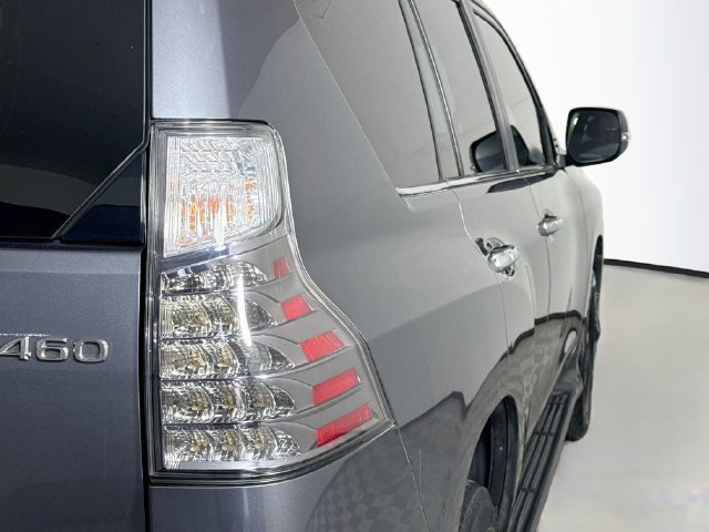 Used 2020 Lexus GX 460 Premium w/ Premium Package AWD/4WD image 33