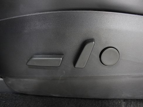 Used 2020 Tesla Model Y Performance AWD/4WD image 4