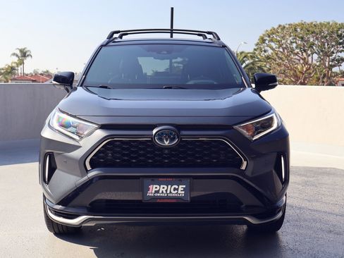 Used 2021 Toyota RAV4 XSE w/ Premium Package image 6