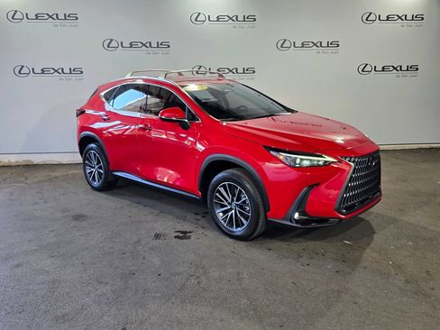 Used 2025 Lexus NX 250 FWD image 3
