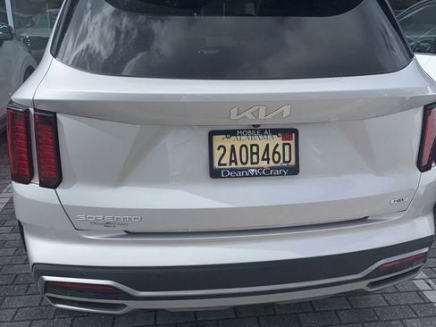 Used 2023 Kia Sorento EX FWD image 7