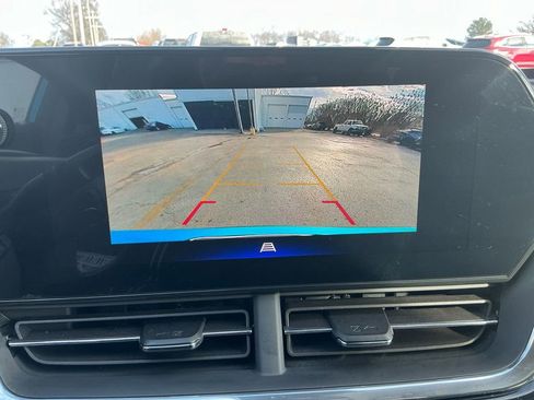 Used 2025 Chevrolet Trax ACTIV w/ Driver Confidence Package image 26