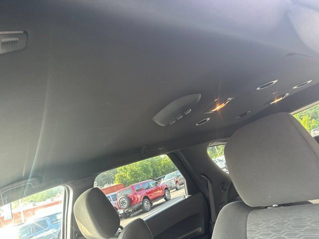Used 2025 Dodge Durango GT AWD/4WD image 15