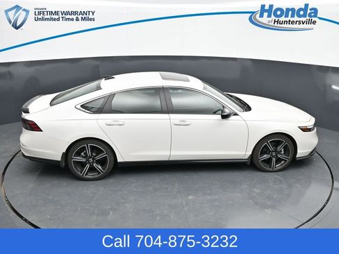Used 2023 Honda Accord Sport image 19