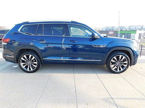 Used 2023 Volkswagen Atlas SEL Premium image 7