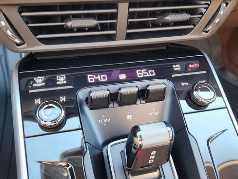 New 2026 Porsche 911 Carrera image 13