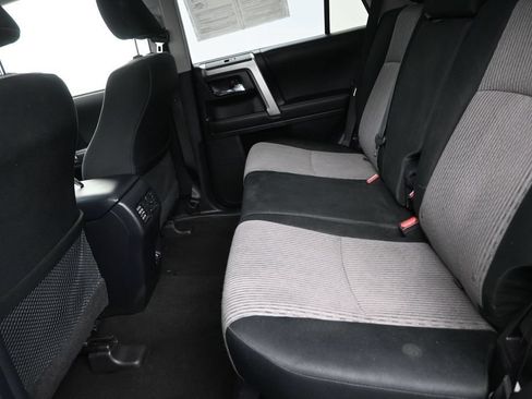 Used 2020 Toyota 4Runner SR5 AWD/4WD image 14