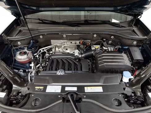 Used 2023 Volkswagen Atlas SEL Premium image 3
