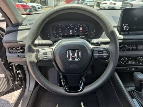 Used 2025 Honda Accord LX image 22