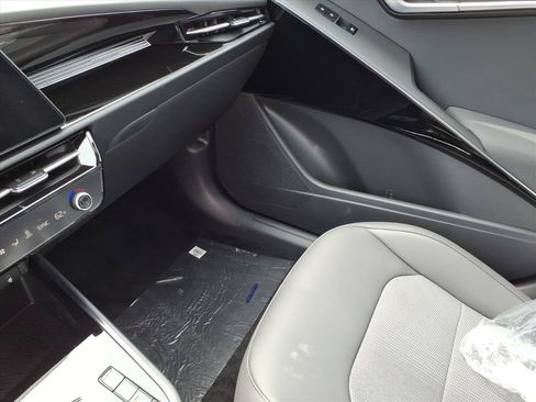 New 2026 Kia Niro Wind w/ Wind Preserve Package FWD image 26