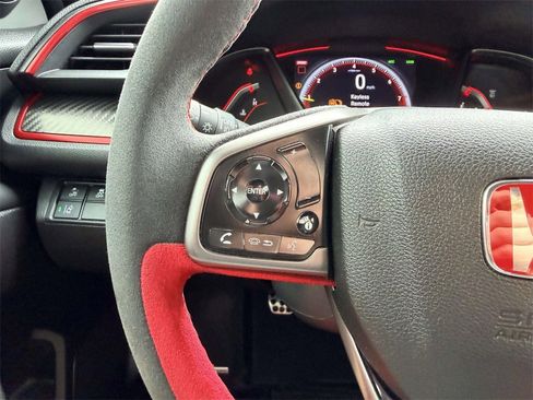 Used 2021 Honda Civic Type R image 11