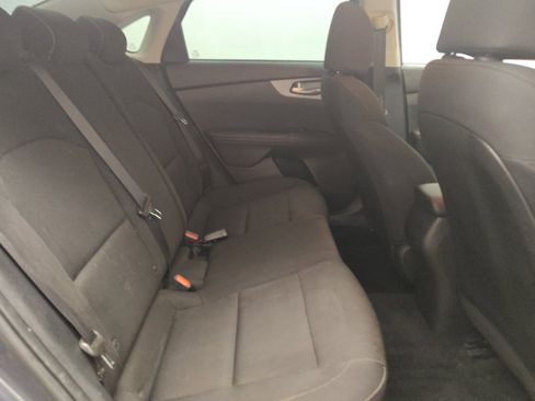 Used 2021 Kia Forte LXS FWD image 19