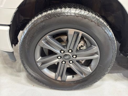 Used 2023 Ford F150 Lariat w/ Equipment Group 502A High image 9