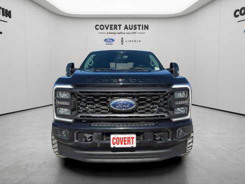 Used 2023 Ford F250 Lariat w/ Sport Appearance Package AWD/4WD image 5