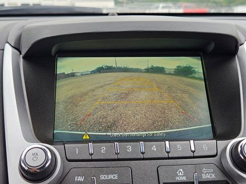 Used 2017 Chevrolet Equinox LT w/ Convenience Package image 13