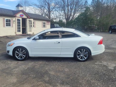 Used 2013 Volvo C70 T5 image 17