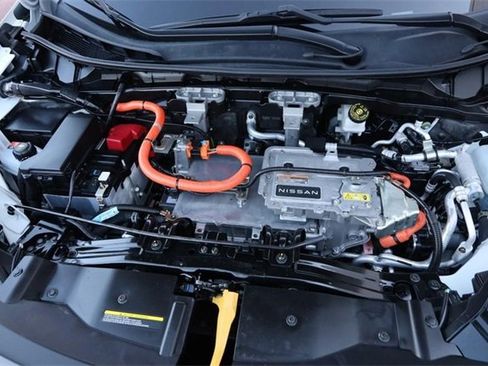 Certified 2024 Nissan Ariya AWD image 28