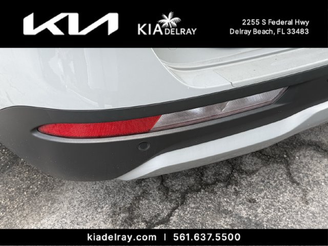 Certified 2024 Kia Carnival EX FWD image 8