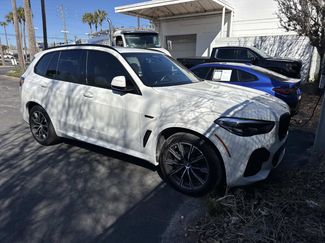 Used 2022 BMW X5 xDrive45e w/ M Sport Package video 1