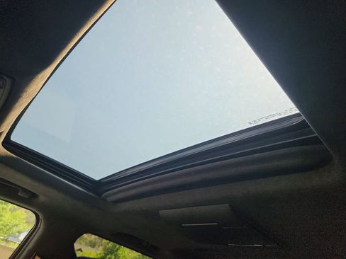 Used 2019 Cadillac Escalade ESV Platinum image 31