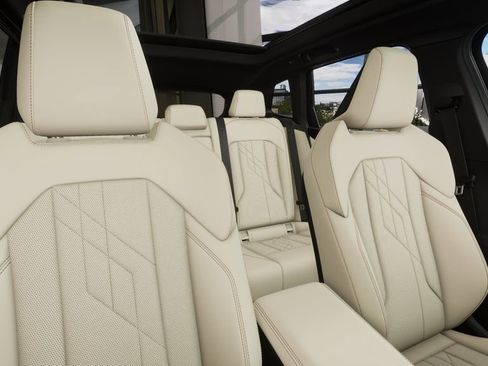 Used 2025 BMW X3 xDrive30i w/ Convenience Package image 35