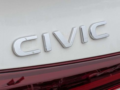 Used 2025 Honda Civic Sport image 12