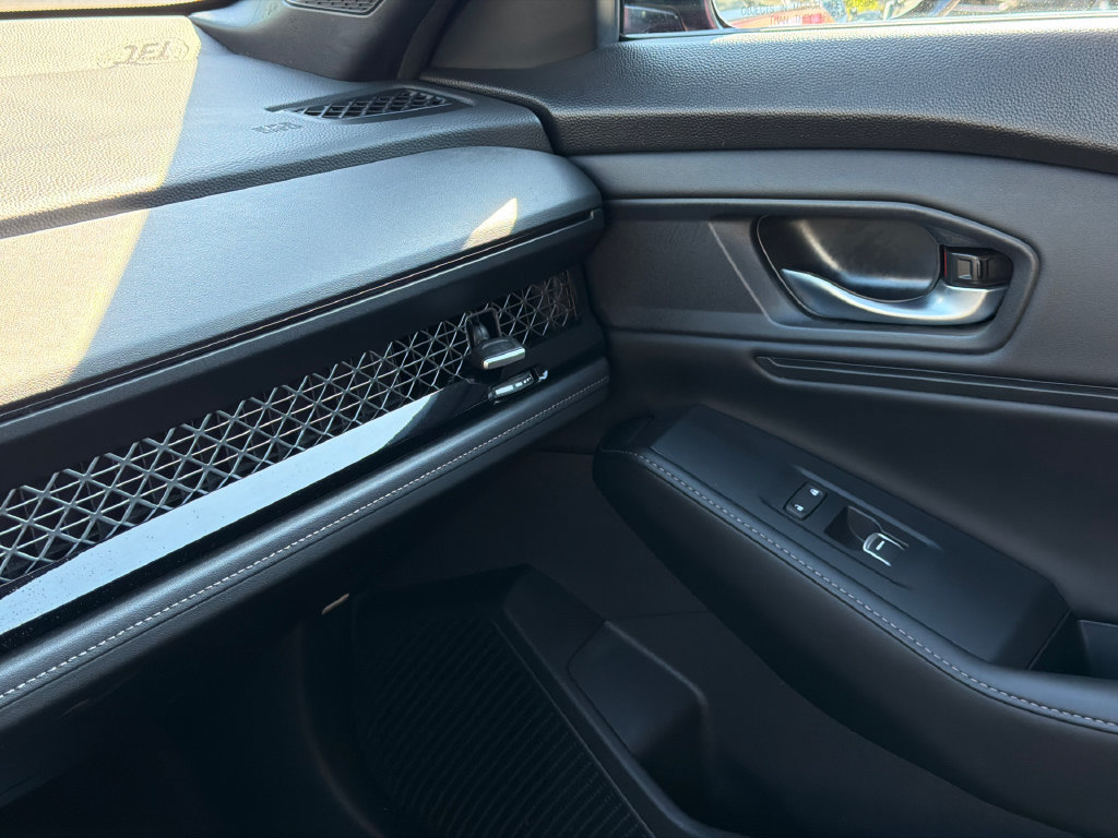 Used 2024 Honda Accord Sport image 29
