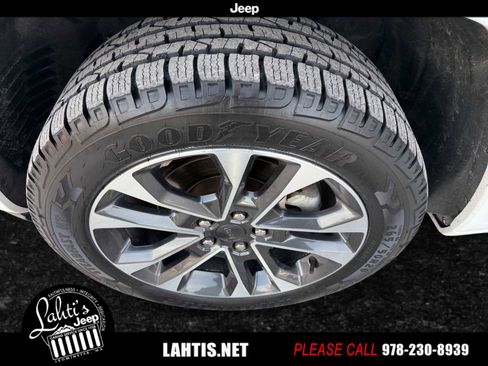 Certified 2023 Jeep Grand Cherokee Overland w/ Adv Protech Group III image 21