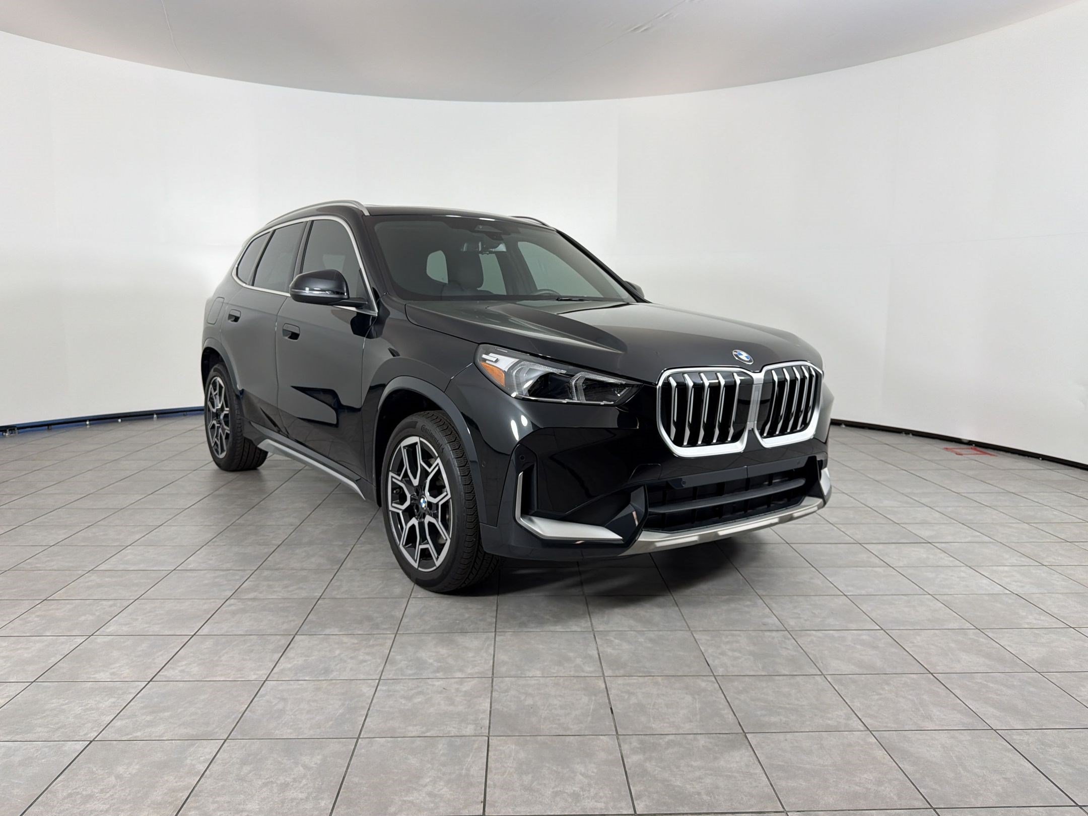 Used 2025 BMW X1 xDrive28i w/ Convenience Package AWD/4WD image 7