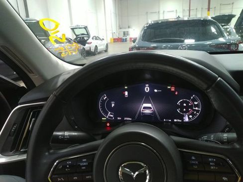 Used 2024 MAZDA CX-90 Plug-In Hybrid w/ Preferred AWD/4WD image 8