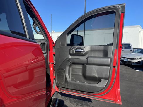 Used 2022 Chevrolet Silverado 2500 Custom w/ Snow Plow Prep/Camper Package image 9