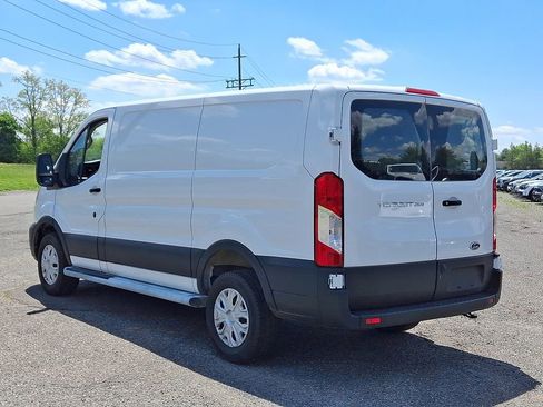 Used 2024 Ford Transit 250 Low Roof w/ Exterior Upgrade Package RWD image 5