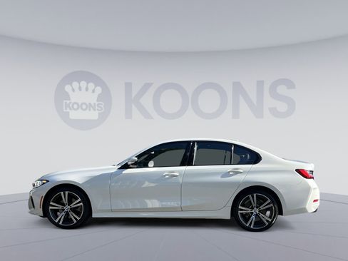Used 2023 BMW 330i xDrive Sedan w/ Premium Package image 2