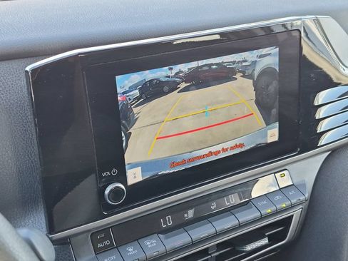 Used 2025 Toyota Camry LE FWD image 19