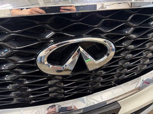 Used 2024 INFINITI QX60 Sensory w/ Vision Package AWD/4WD image 22