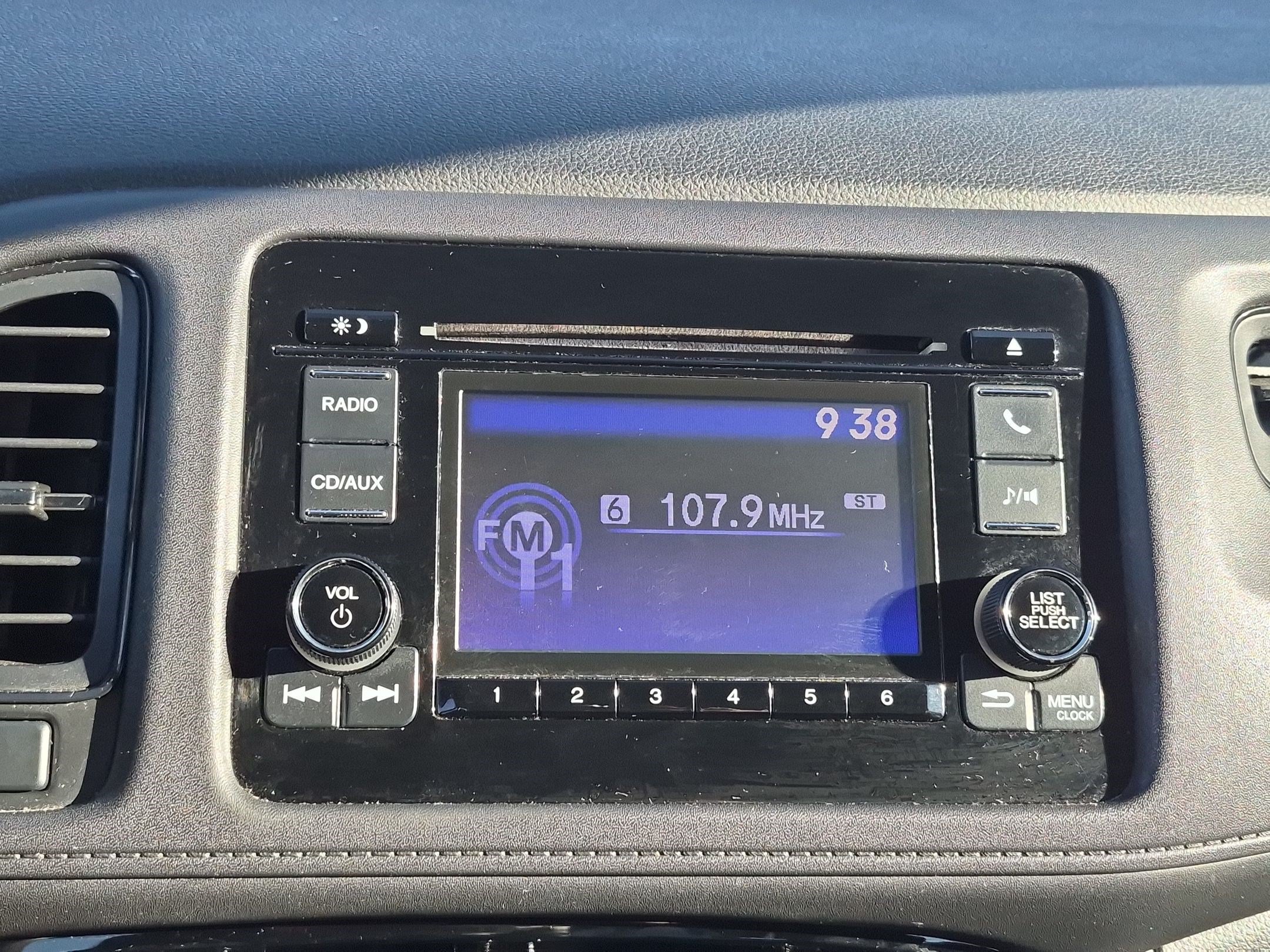 Used 2017 Honda HR-V LX image 22