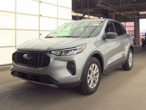 Used 2024 Ford Escape Active image 5